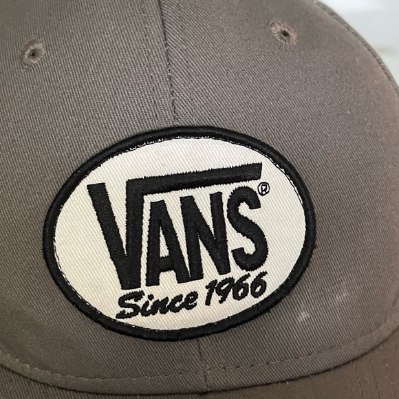 Vans Classic Logo Gray Cap - Picture 7 of 7